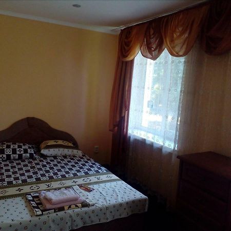 Imperial Hotel Krivoy Rog Kryvyi Rih Exterior foto